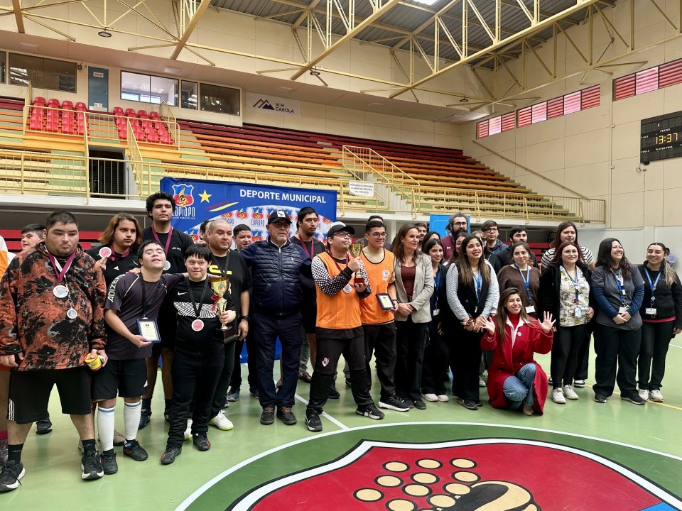 /municipio-de-copiapo-realiza-exitosa-jornada-de-futbol-inclusvio