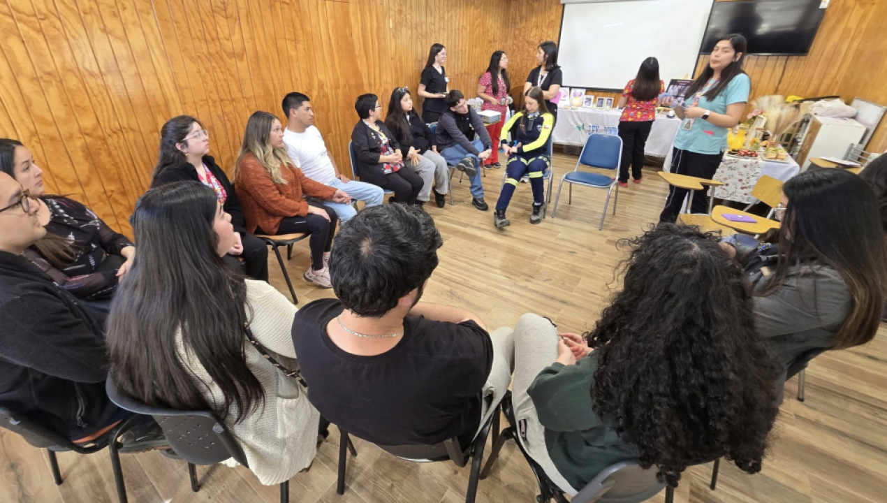 /hospital-de-curanilahue-realiza-emotiva-jornada-junto-a-padres-que-han