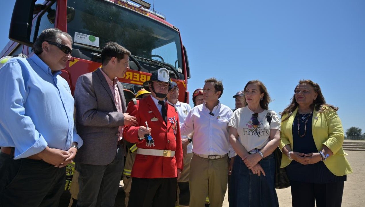 /gobierno-del-maule-renueva-flota-de-bomberos-y-salud