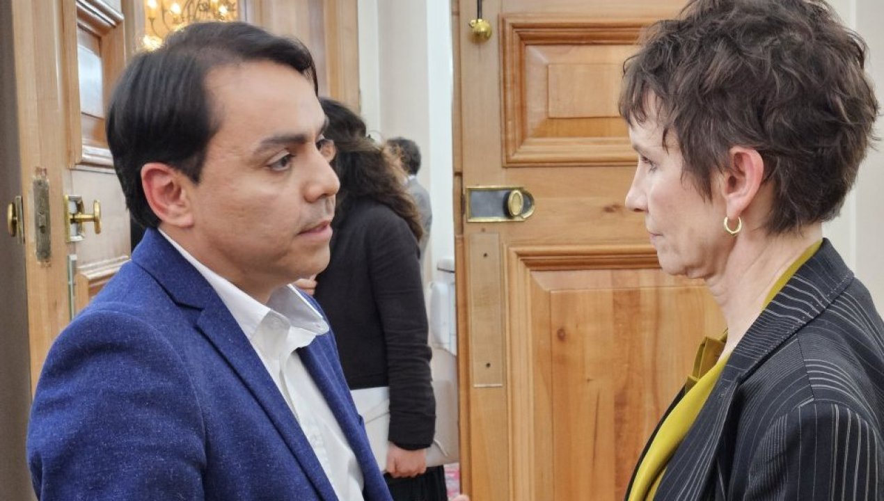 /jorge-diaz-se-reunio-con-ministra-toha-para-abogar-por-presupuesto-regional