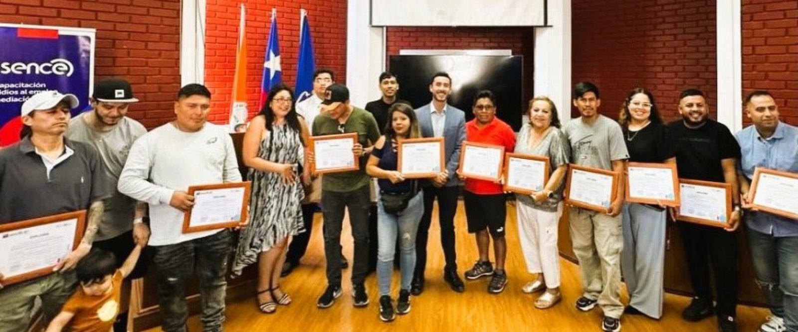 Oficios con futuro: SENCE entrega a Arica 40 nuevos expertos en mecánica y carrocería