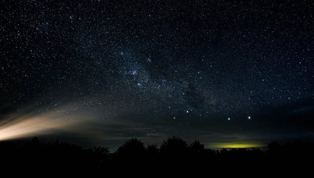 /tendencias/ciencia/astronomia/desde-lluvias-de-liridas-hasta-luna-rosa-conoce-los-eventos-astronomicos