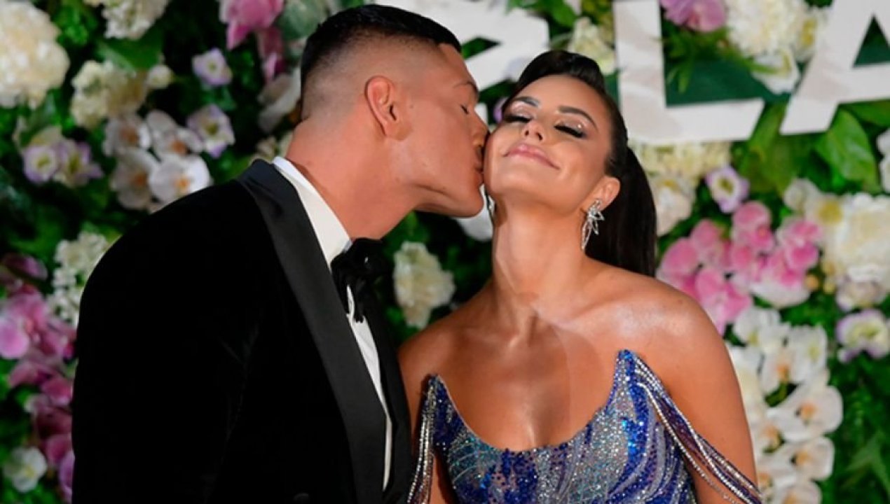 /magazine/realmente-aweo-o-destrozan-a-sammis-reyes-por-comentario-ultra