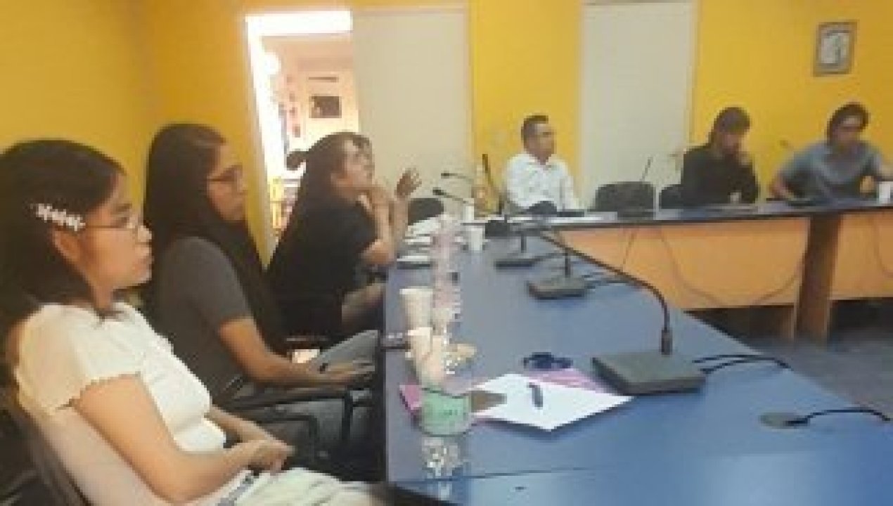 /en-la-ua-realizan-seminario-de-educacion-conocer-y-transformar